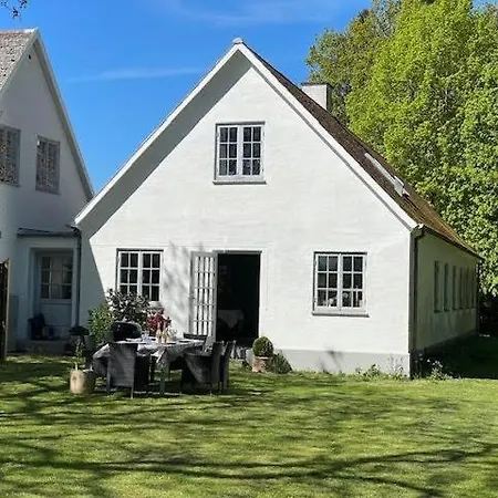 The Apple House At Historic Manor In South Zealand 別荘 *
