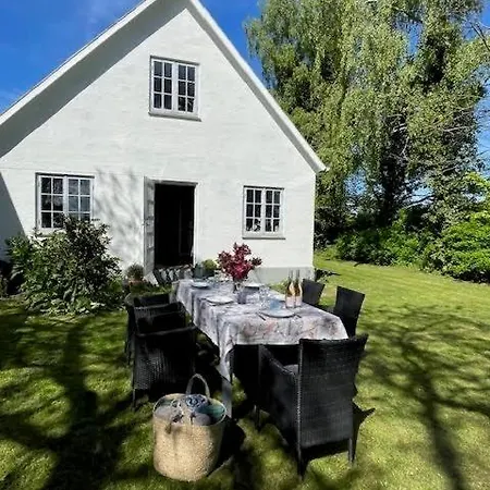 The Apple House At Historic Manor In South Zealand *